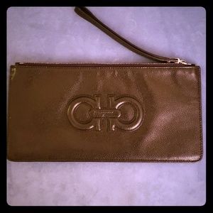 Salvatore Ferragamo blk leather wristlet clutch